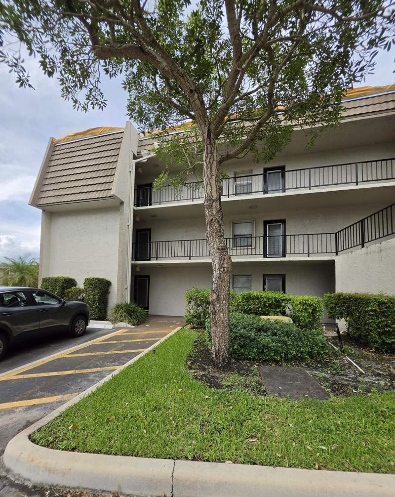 2 bedroom Condominium at 9330 Lime Bay Boulevard #301, Lime Bay Condominium 8, Tamarac — photo 4