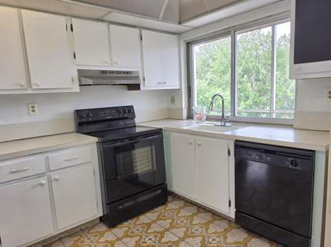 9330 Lime Bay Boulevard #301, Tamarac FL - photo 14 of 40