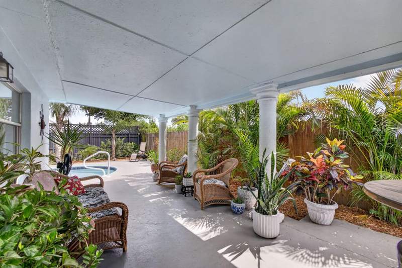4 bedroom Single Family Residence at 3740 Dunes Road, Palm Beach Cabana Colony 1, Cabana Colony — photo 3