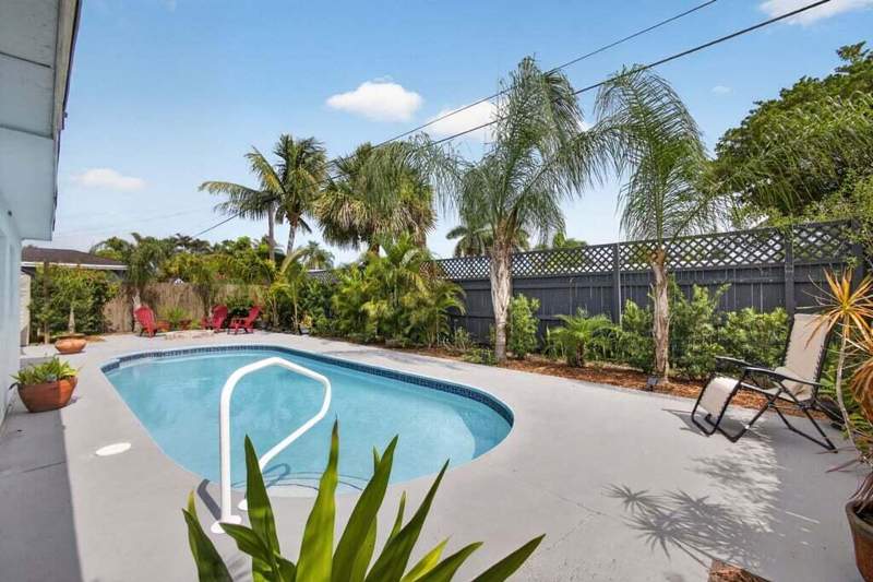 4 bedroom Single Family Residence at 3740 Dunes Road, Palm Beach Cabana Colony 1, Cabana Colony — photo 5