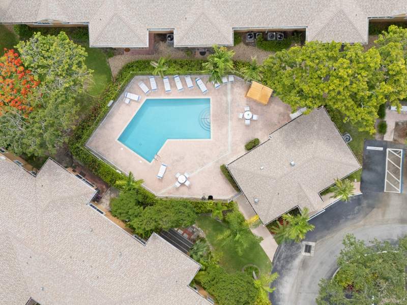 2 bedroom Condominium at 811 SE 4th Avenue #C103, Chateau De Ville Condo, Dania Beach — photo 4