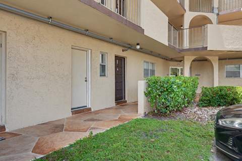 6061 N Falls Cir #110, Lauderhill FL - photo 18 of 24