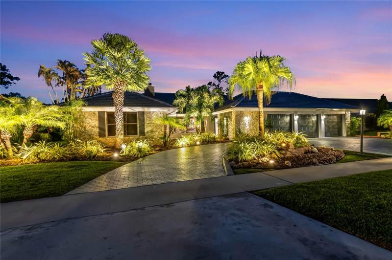 4 bedroom Single Family Residence at 10182 Boca Woods Lane, Boca Woods Country Club, Boca Raton — photo 2