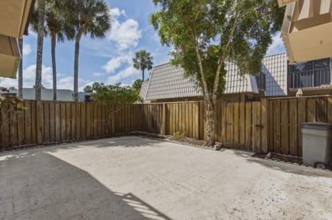 5701 57th Way, West Palm Beach FL - photo 10 of 60