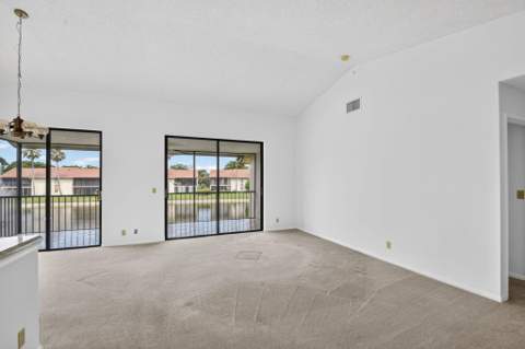 10231 N Circle Lake Drive #201, Boynton Beach FL - photo 17 of 80
