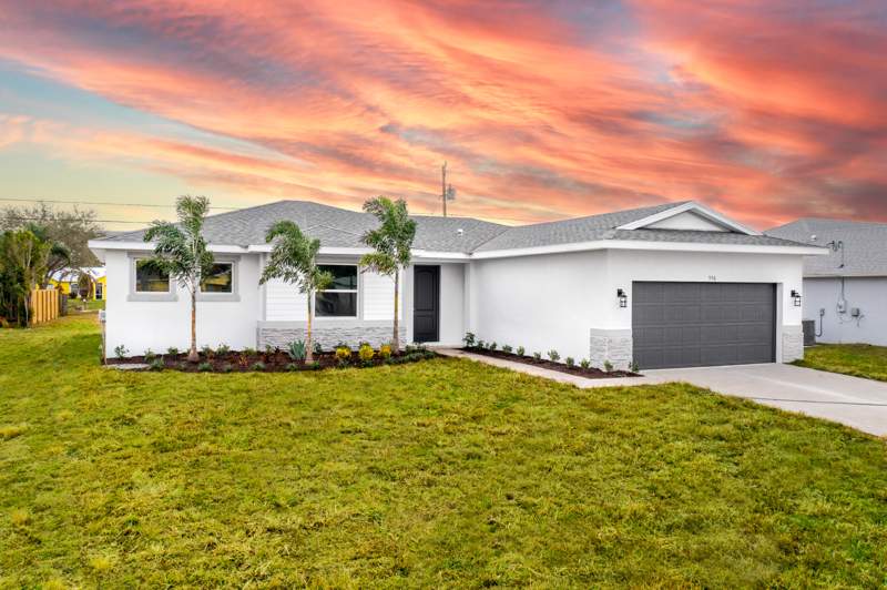 4 bedroom Single Family Residence at 5303 Sunset Boulevard, Indian River Estates, Fort Pierce — photo 2