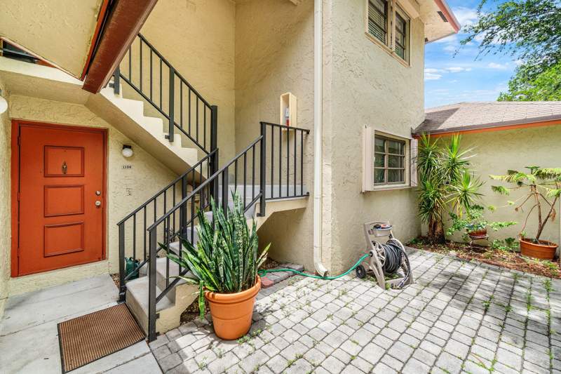 2 bedroom Condominium at 1779 NE 39th Court #1106, Condominium 11 Of Lighthouse, Pompano Beach — photo 5