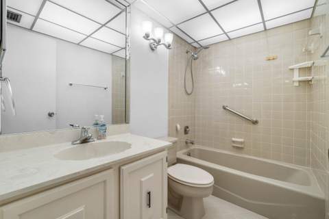 1779 NE 39th Court #1106, Pompano Beach FL - photo 19 of 29