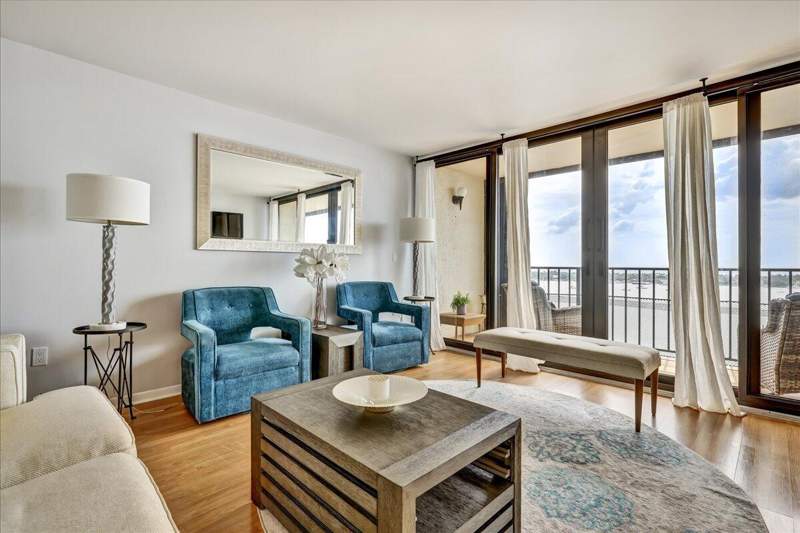 2 bedroom Condominium at 5600 N Flagler Drive #Unit 1608, Palm Beach House Condo, West Palm Beach — photo 5