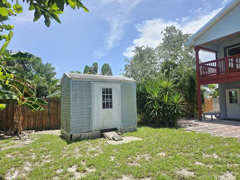 3 bedroom Single Family Residence at 1801 Saint Lucie Court, Fort Pierce Subdivision, Fort Pierce — photo 3