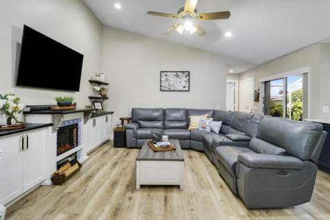 1228 NW Sun Terrace Circle #D, Port St. Lucie FL - photo 7 of 36