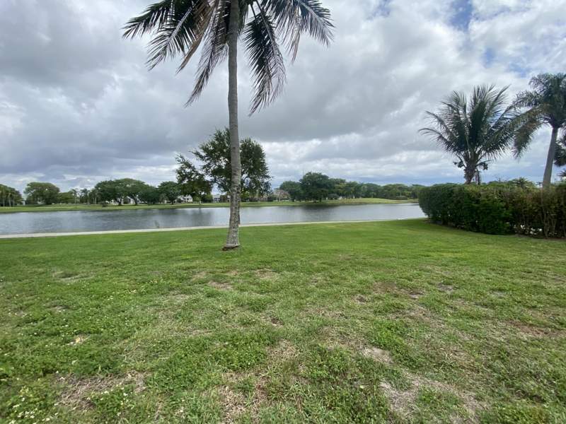 3 bedroom Single Family Residence at 62 Willow Circle, Lakes Of Tara Unit 2, Boynton Beach — photo 2