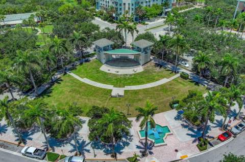 826 Dakota Drive #102, Jupiter FL - photo 24 of 36