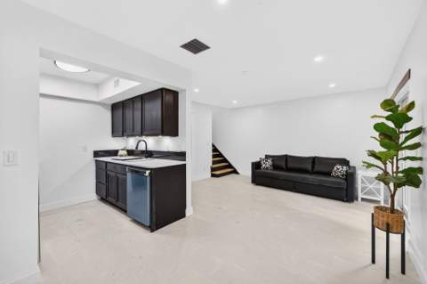 5611 NW 21st Street #8-a, Lauderhill FL - photo 12 of 37