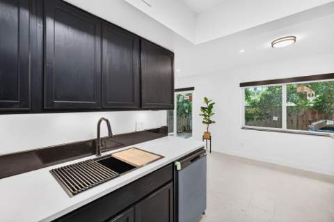 5611 NW 21st Street #8-a, Lauderhill FL - photo 16 of 37