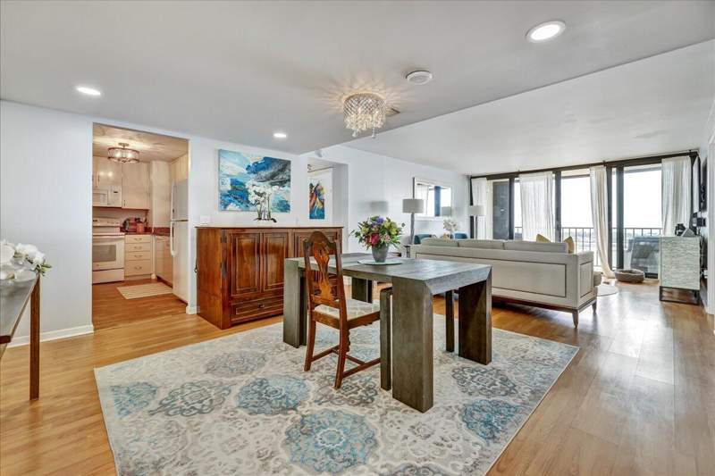 2 bedroom Condominium at 5600 N Flagler Drive #Unit 1608, Palm Beach House Condo, West Palm Beach — photo 3