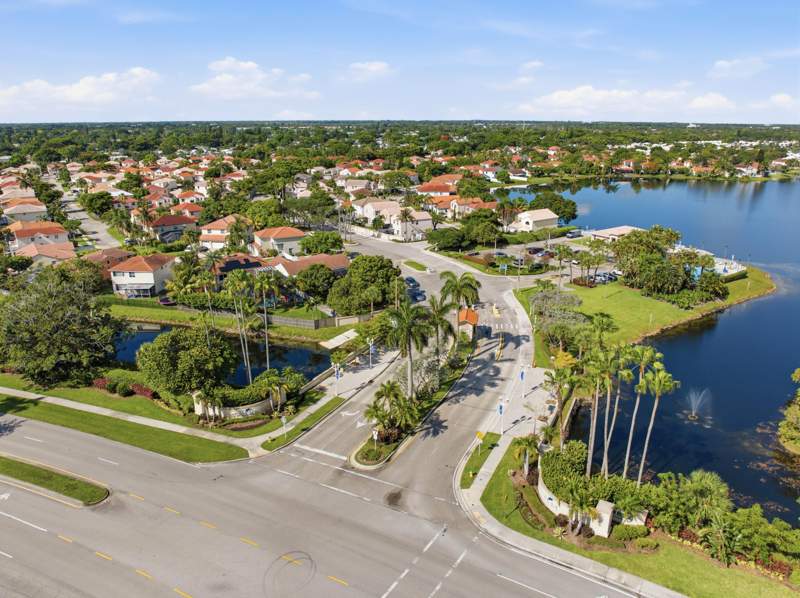 4 bedroom Single Family Residence at 6582 Bayfront Drive, Coral Bay Parcels G & H, Margate — photo 5
