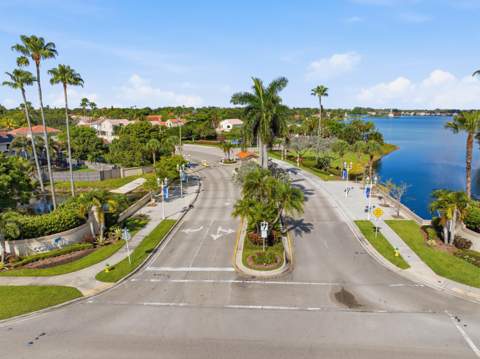 6582 Bayfront Drive, Margate FL - photo 8 of 40