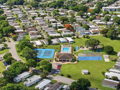 6582 Bayfront Drive, Margate FL - photo 16 of 40