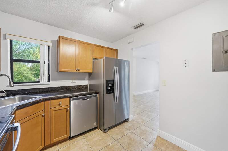 3 bedroom Condominium at 2486 NW 49th Terrace #762, Centerpointe Condo, Coconut Creek — photo 4