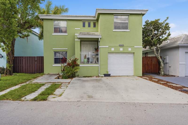4 bedroom Single Family Residence at 6582 Bayfront Drive, Coral Bay Parcels G & H, Margate — photo 2