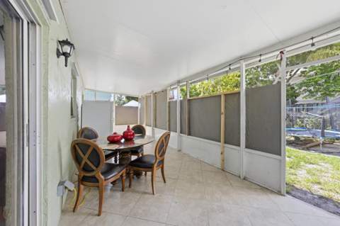 6582 Bayfront Drive, Margate FL - photo 22 of 40