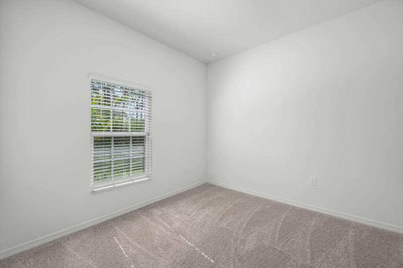 5 bedroom Single Family Residence at 620 SW Dairy Road, Port St Lucie Sec 05, Port St. Lucie — photo 4