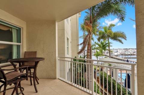 975 NW Flagler Avenue #206, Stuart FL - photo 21 of 57