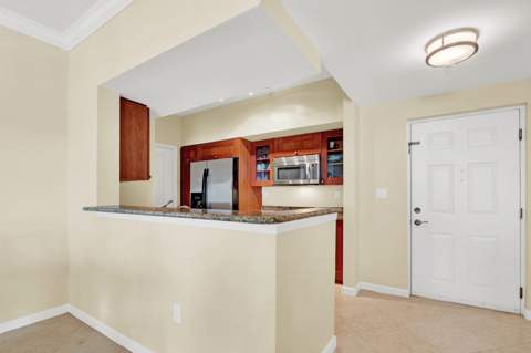 975 NW Flagler Avenue #206, Stuart FL - photo 10 of 57