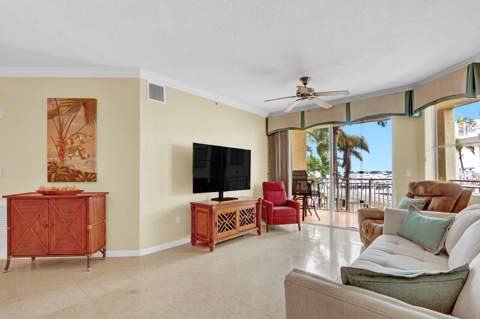 975 NW Flagler Avenue #206, Stuart FL - photo 15 of 57