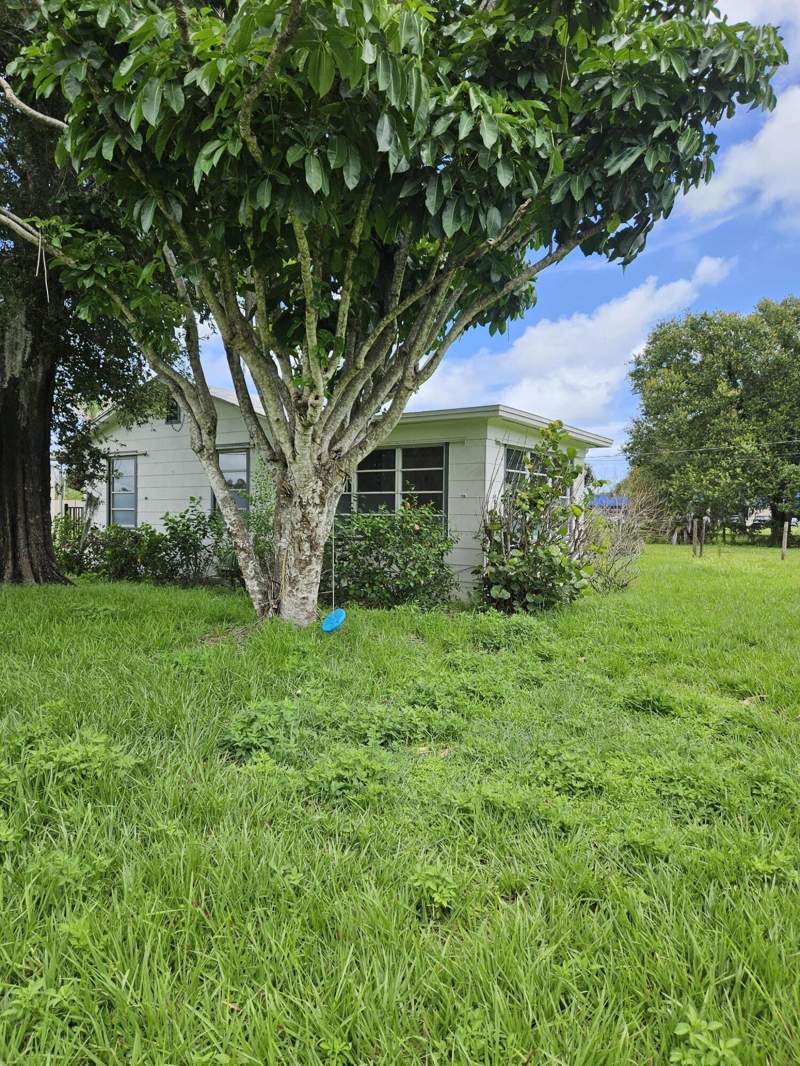 2 bedroom Single Family Residence at 2304 S 41st Street, Pinehurst S/D Blk 2 Lots 4 And 5 (0.30 Ac) (Or 367, Fort Pierce — photo 5