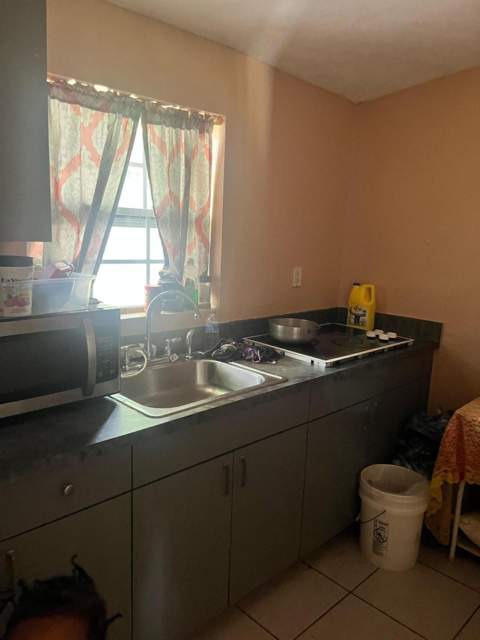 4730 NE 2nd Avenue, Deerfield Beach FL - photo 16 of 17
