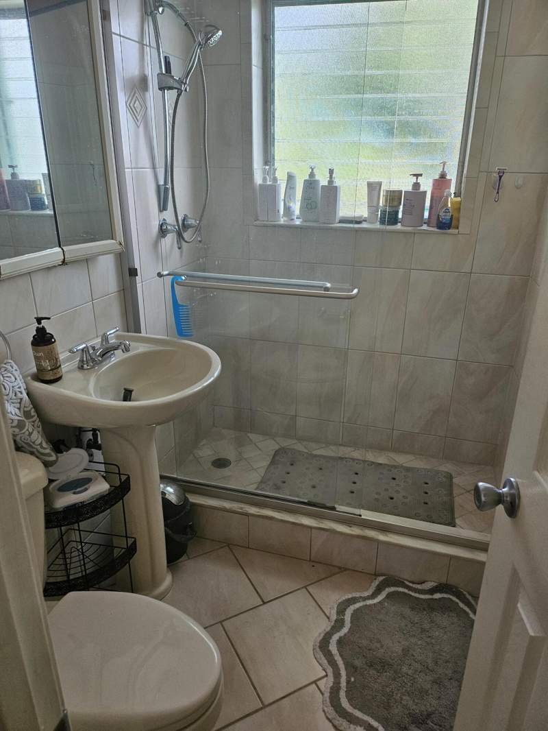 1 bedroom Co-Ownership at 1045 SE 15th Street #13c, Cliff Lake Villas Co-Op, Fort Lauderdale — photo 4
