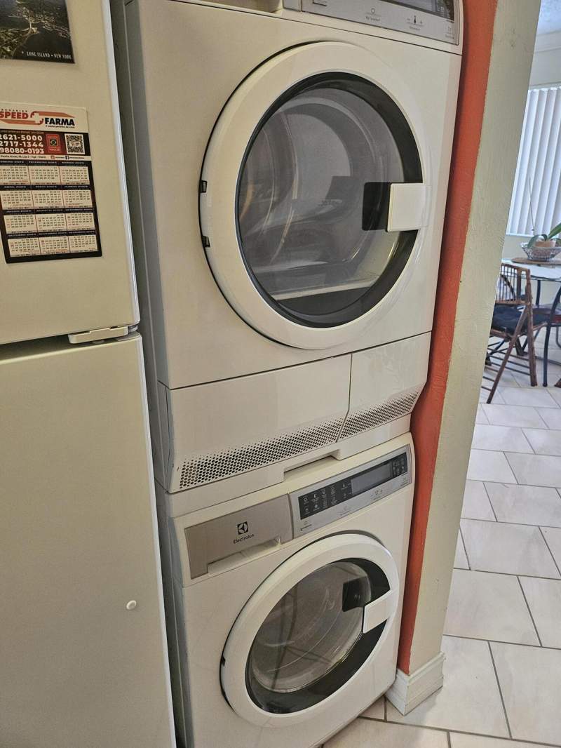 1 bedroom Co-Ownership at 1045 SE 15th Street #13c, Cliff Lake Villas Co-Op, Fort Lauderdale — photo 5