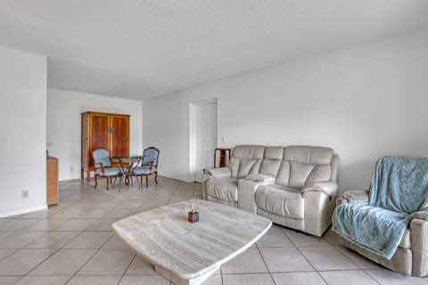 3630 Alder Drive #Apt H1, West Palm Beach FL - photo 9 of 34