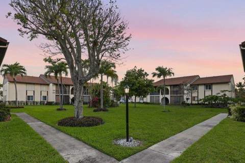 3561 Tall Pine Way #C2, Greenacres FL - photo 6 of 19