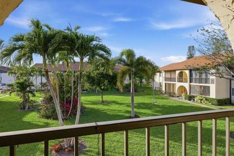 3561 Tall Pine Way #C2, Greenacres FL - photo 8 of 19