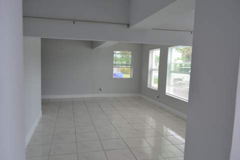 608 NW 20th Court, Pompano Beach FL - photo 7 of 19