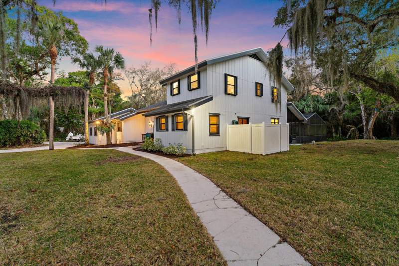4 bedroom Single Family Residence at 6001 S Citrus Avenue, Metes And Bounds, Fort Pierce — photo 3