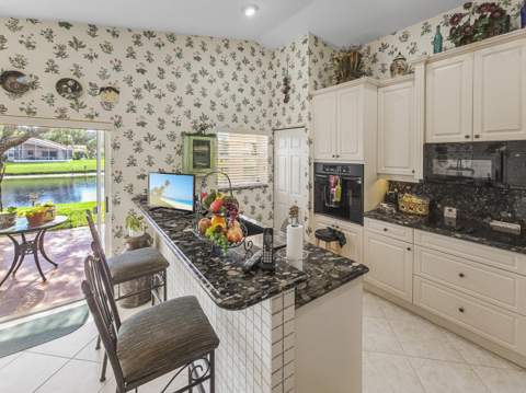 5122 Corbel Lake Way, Boynton Beach FL - photo 12 of 70