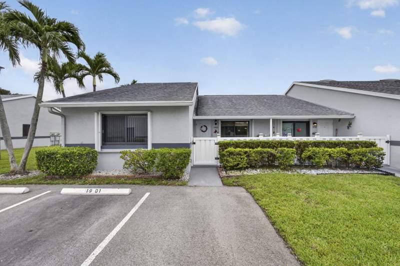 3 bedroom Villa at 2641 W Gately Dr W #1901, Arbours Of The Palm Beaches Condo, West Palm Beach — photo 3