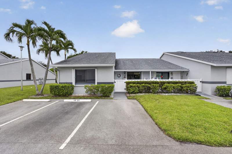 3 bedroom Villa at 2641 W Gately Dr W #1901, Arbours Of The Palm Beaches Condo, West Palm Beach — photo 4