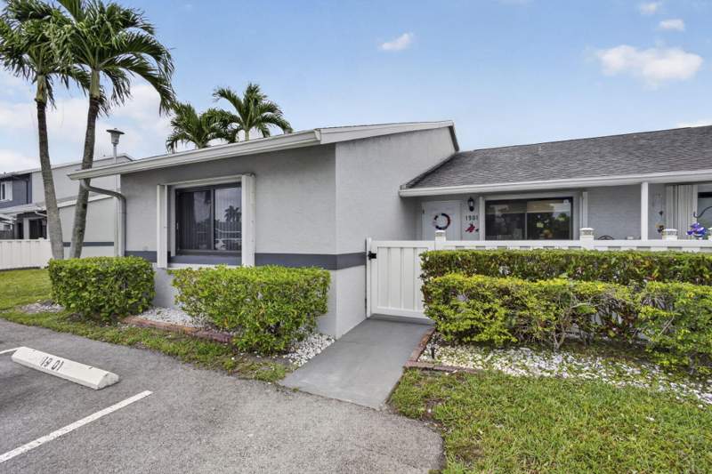 3 bedroom Villa at 2641 W Gately Dr W #1901, Arbours Of The Palm Beaches Condo, West Palm Beach — photo 5