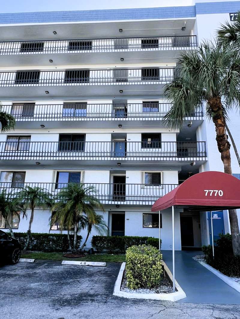 2 bedroom Condominium at 7770 Tahiti Lane #504, Sunrise Of Palm Beach Condo 1,2,3,4, 14 And 17, Lake Worth — photo 1