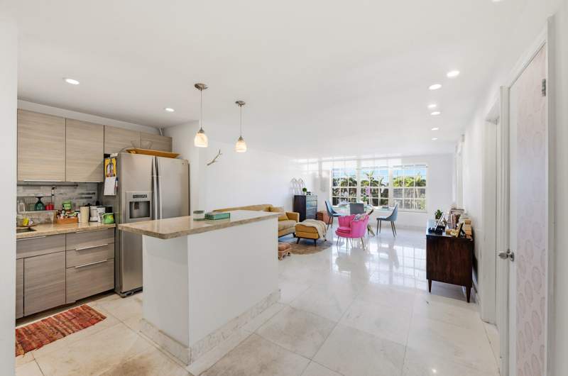 2 bedroom Condominium at 2420 SE 17th Street #401c, VILLAGE AT HARBOR BEACH CONDO, Fort Lauderdale — photo 1