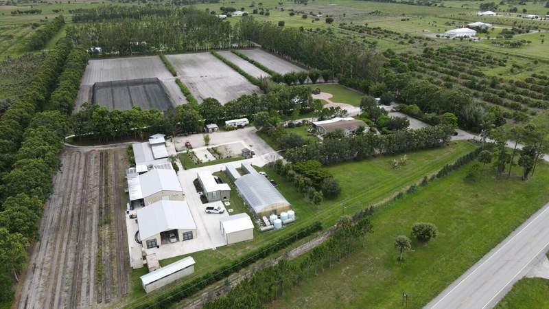 4 bedroom Single Family Residence at 8006 SW Kanner Highway, Box Ranch Groves, Indiantown — photo 2