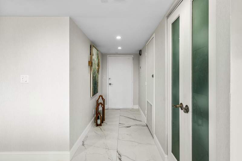 2 bedroom Condominium at 2500 E Las Olas Boulevard #1901, Marine Tower Condo, Fort Lauderdale — photo 5