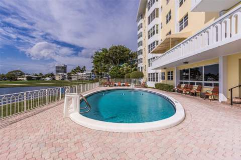 2500 NE 48th Lane #609, Fort Lauderdale FL - photo 9 of 39