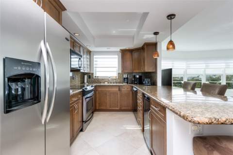 2500 NE 48th Lane #609, Fort Lauderdale FL - photo 23 of 39