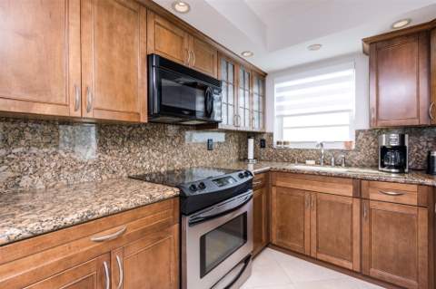 2500 NE 48th Lane #609, Fort Lauderdale FL - photo 24 of 39